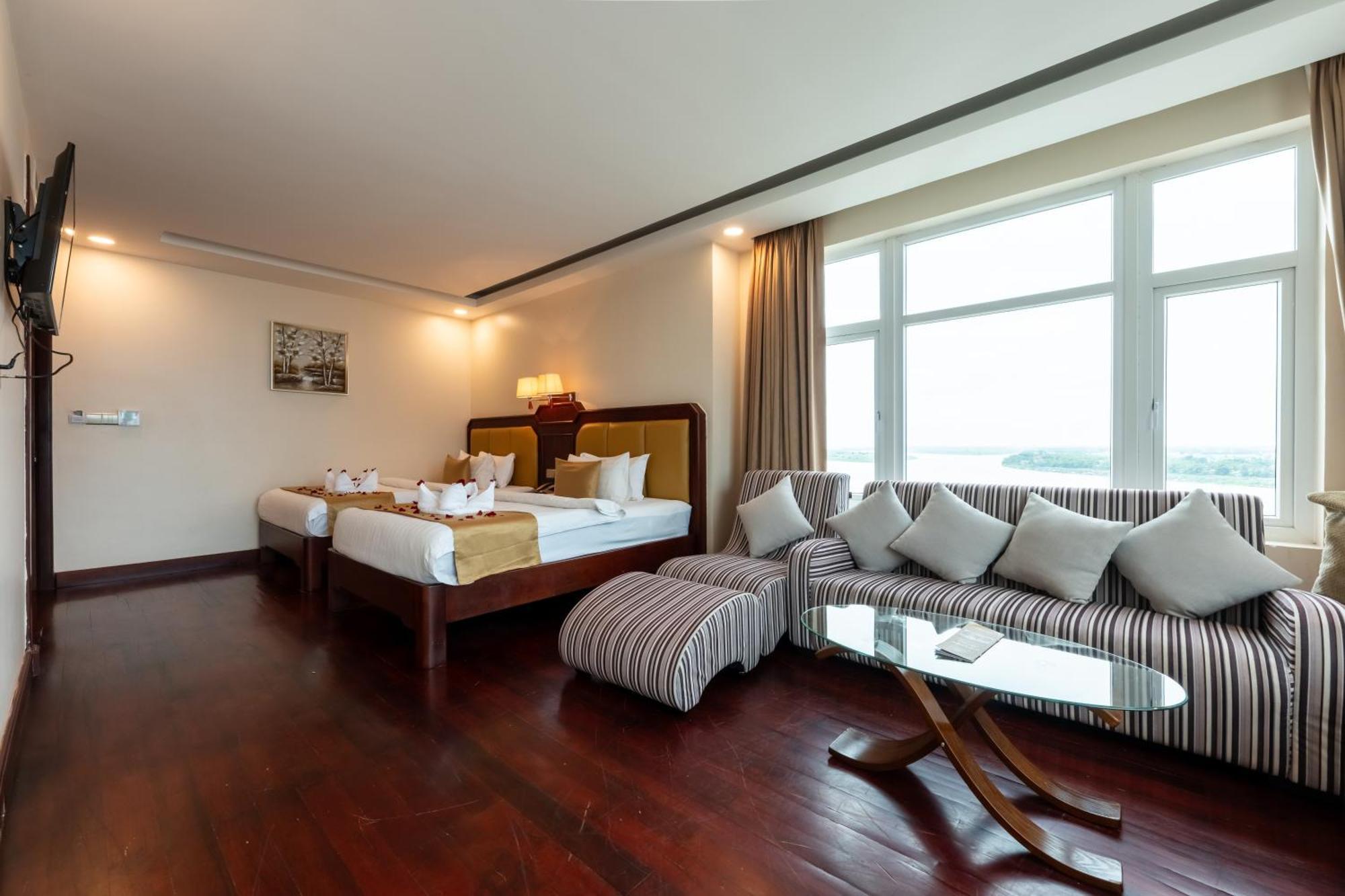 Lbn Asian Hotel Kampong Cham Εξωτερικό φωτογραφία