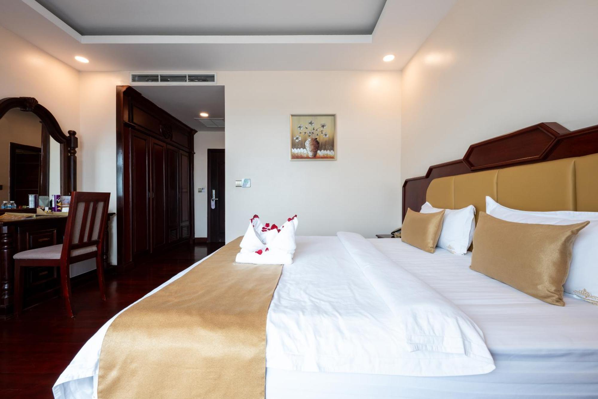 Lbn Asian Hotel Kampong Cham Εξωτερικό φωτογραφία